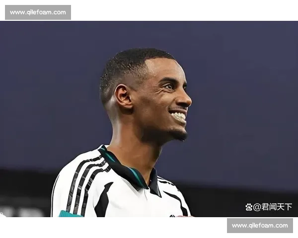 伊萨克单独训练风波：纪律惩罚还是转会博弈？